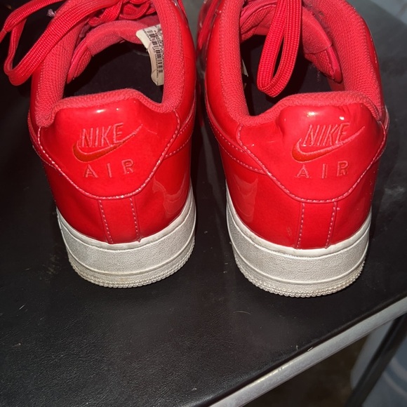 Men - Picture 3 of 6